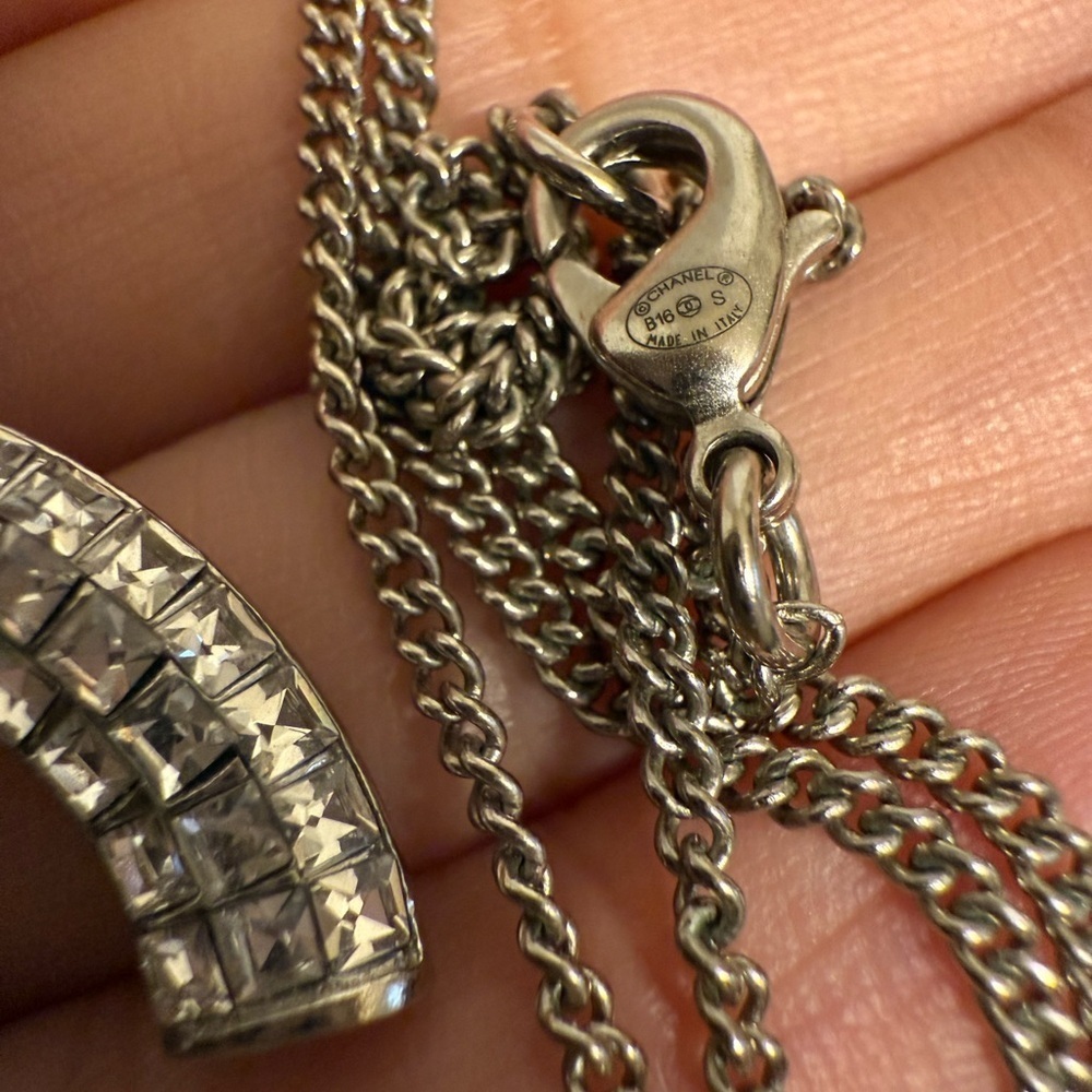 CHANEL Large Silver Crystal CC Logo Pendant Necklace - Picture 6 of 10